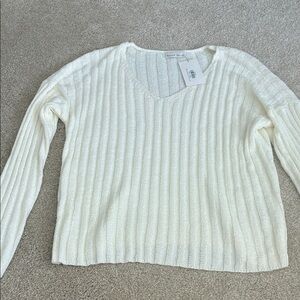 Elegant Cream V-Neck Sweater
